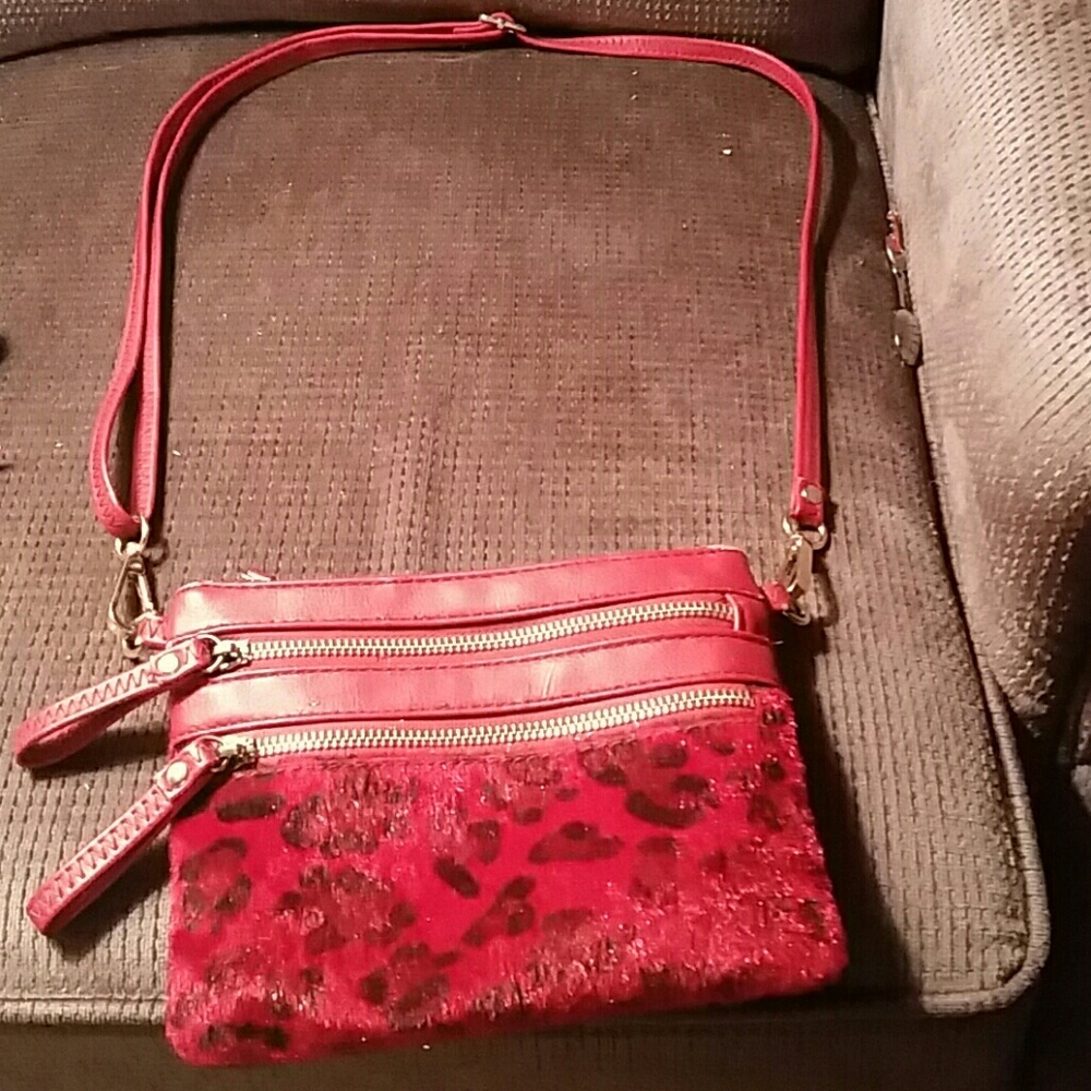 Chetaprint purse